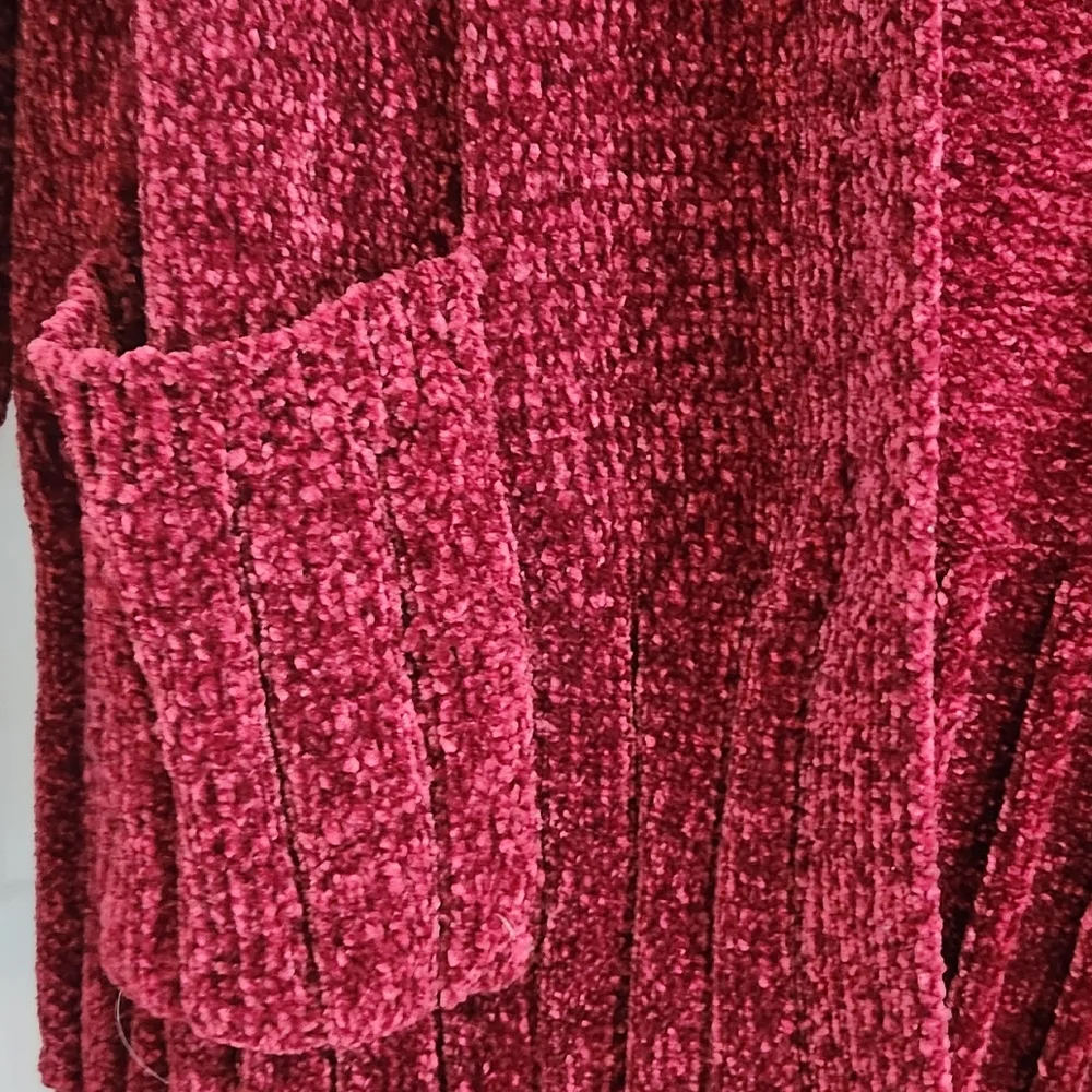 Sweater - Picture 5 of 5